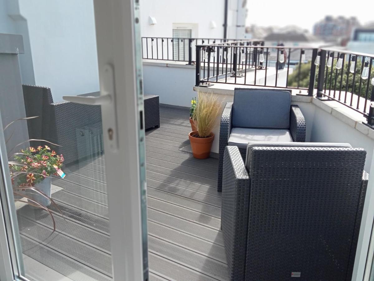 Glorious Duplex Holiday Apartment By The Sea Bognor Regis Eksteriør bilde